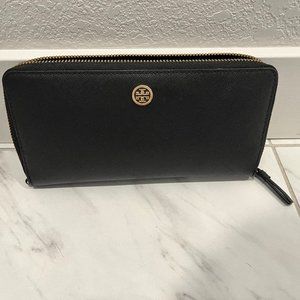 Tory Burch Robinson Continental Passport Wallet